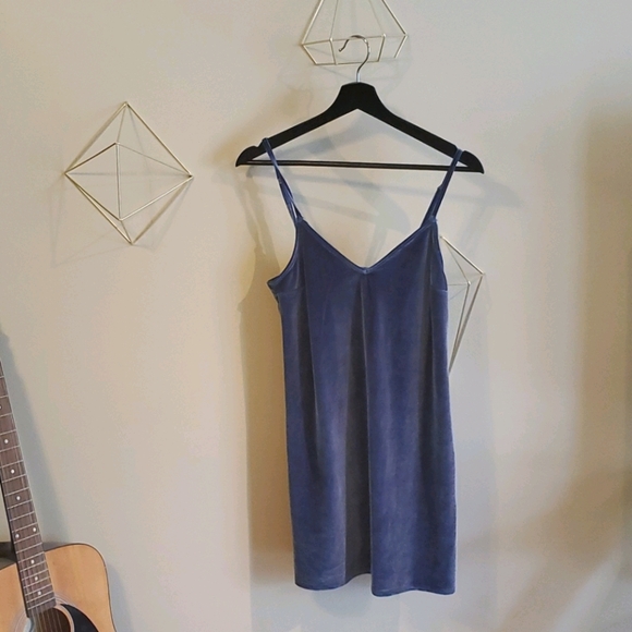 Hollister Blue Velvet Cami Dress - Picture 4 of 7